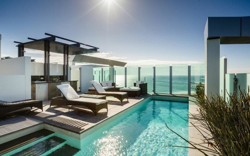 hotel nirvana by the sea