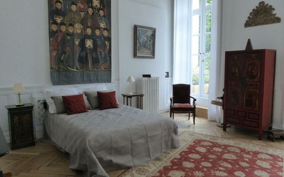 A l'ombre des arènes,Chambre d'Hôte, a Design Boutique