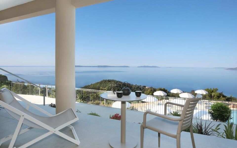 Hotel La Villa Douce Rayol Sur Mer Hotel La Villa Douce Rayol Sur Mer