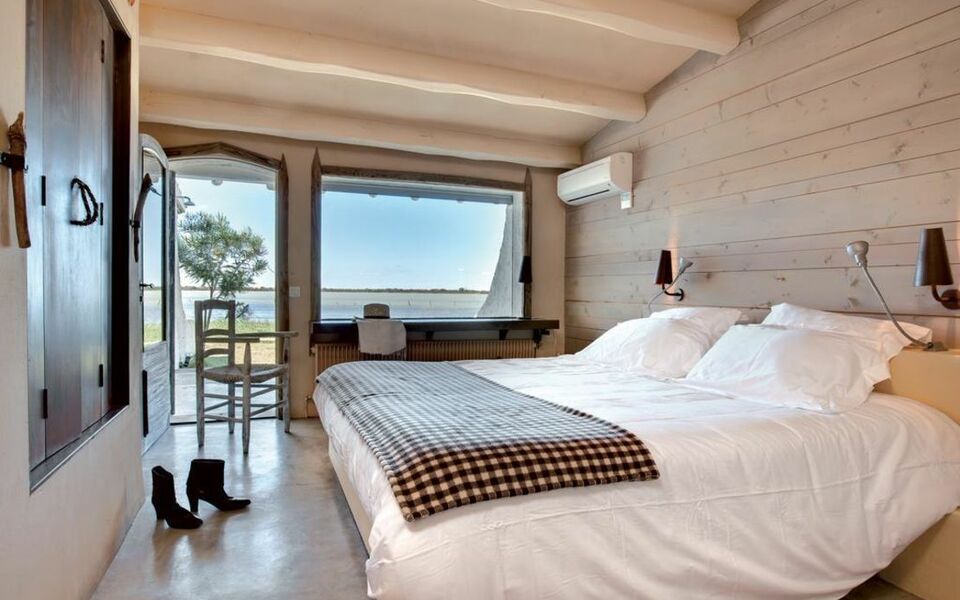 Hotel Lodge Sainte Helene Saintes Maries De La Mer Hotel Lodge Sainte Helene Saintes Maries De La Mer