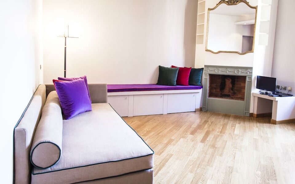 Brera Apartments in San Fermo, a Design Boutique Hotel Milan, Italy