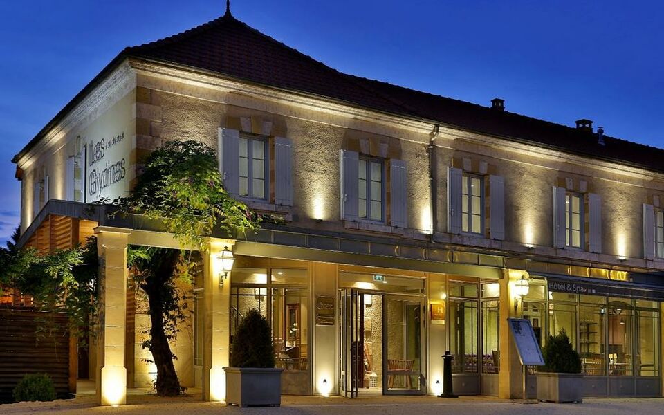Les Glycines, a Design Boutique Hotel Les Eyzies de Tayac, France