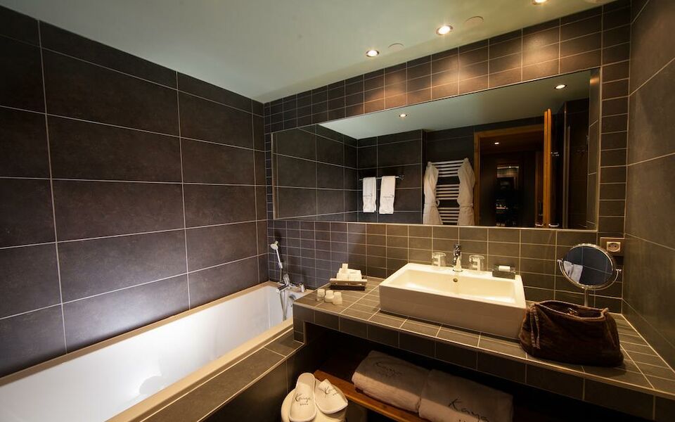 Chalet hotel kaya, a design boutique hotel les menuires, france