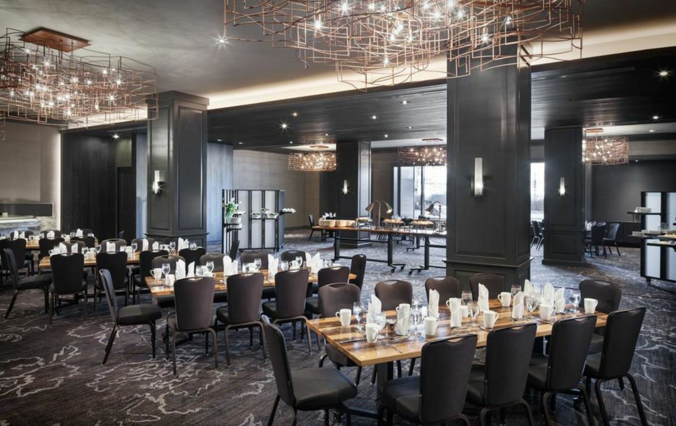 The Logan Philadelphia, Curio Collection by Hilton