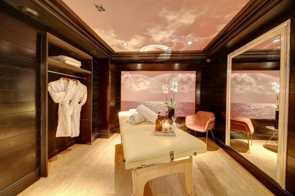 Chalgrin Boutique Hotel