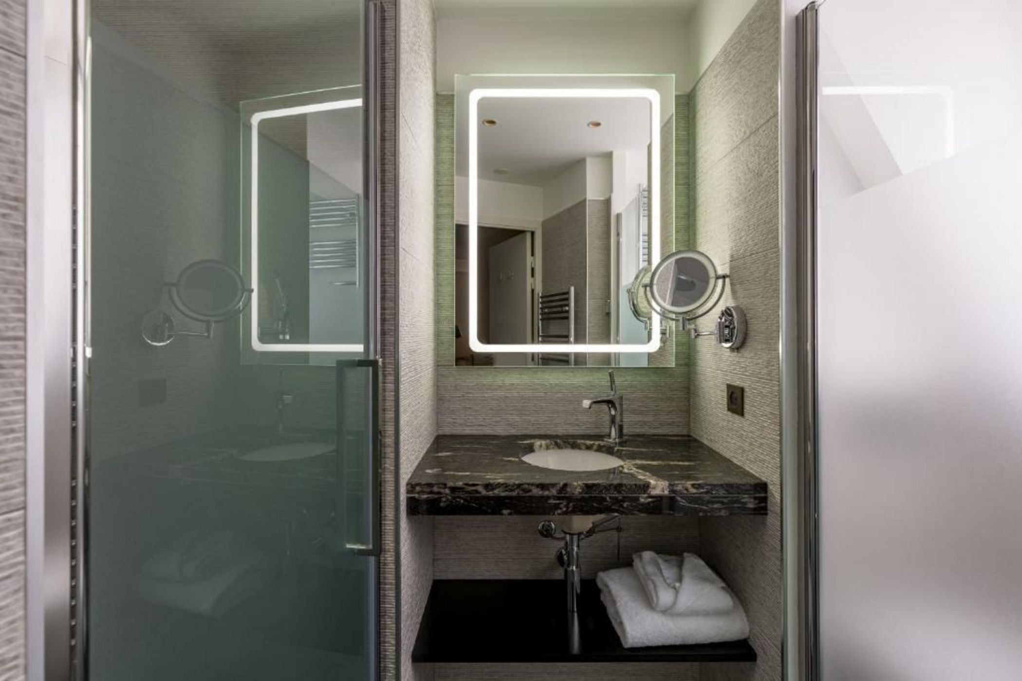 Chalgrin Boutique Hotel