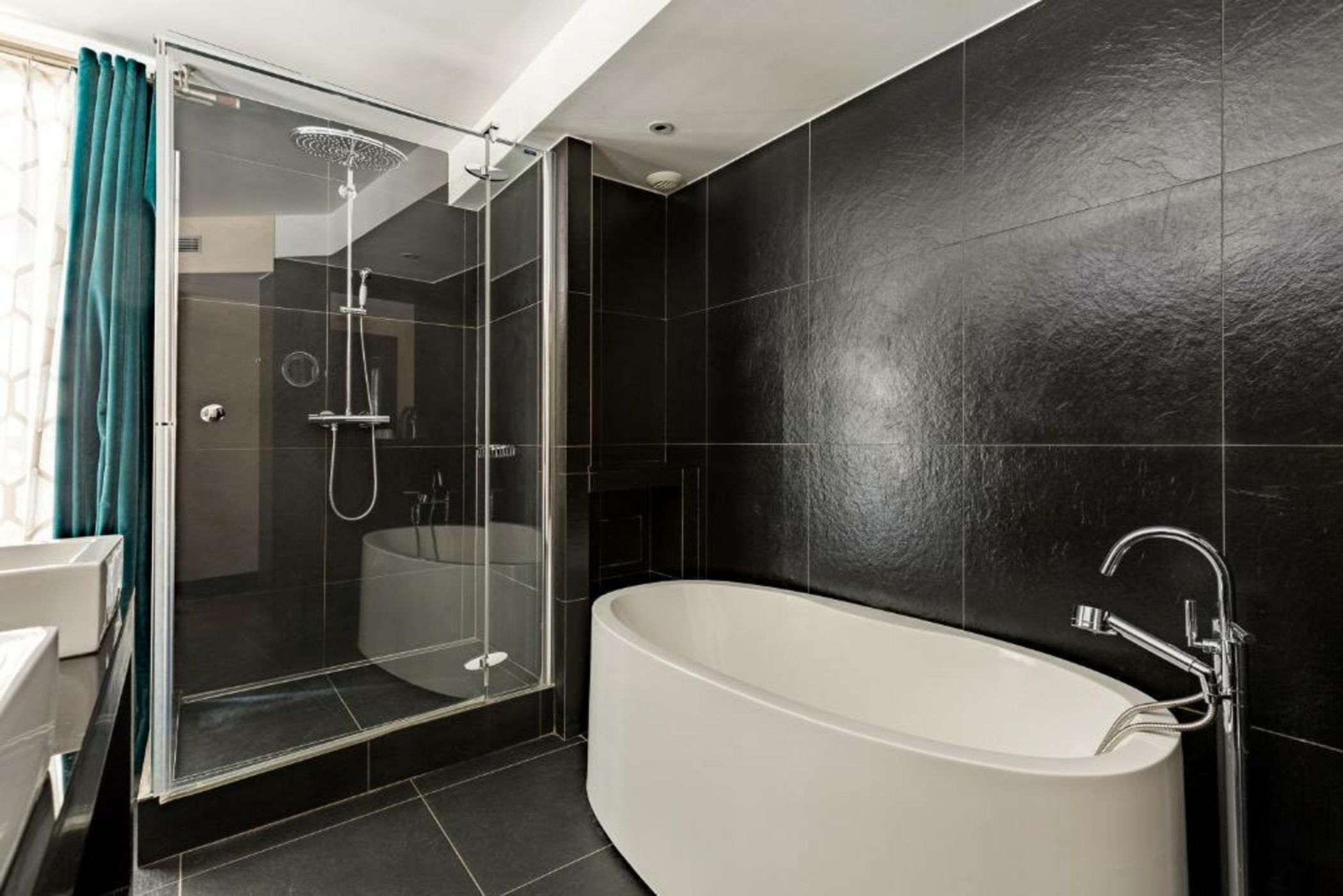 Chalgrin Boutique Hotel