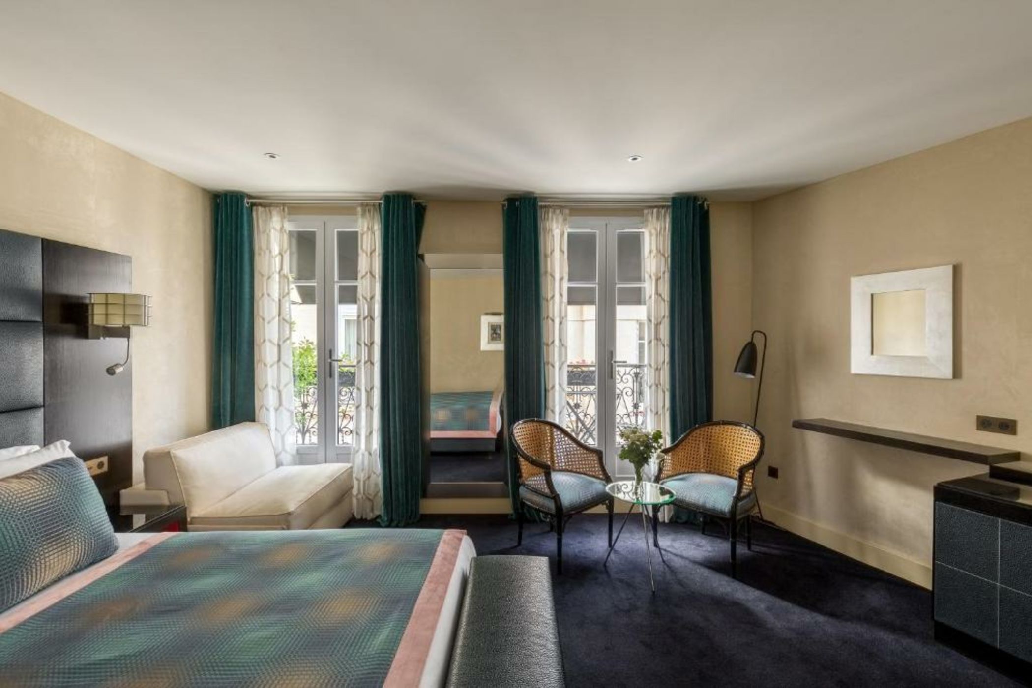 Chalgrin Boutique Hotel