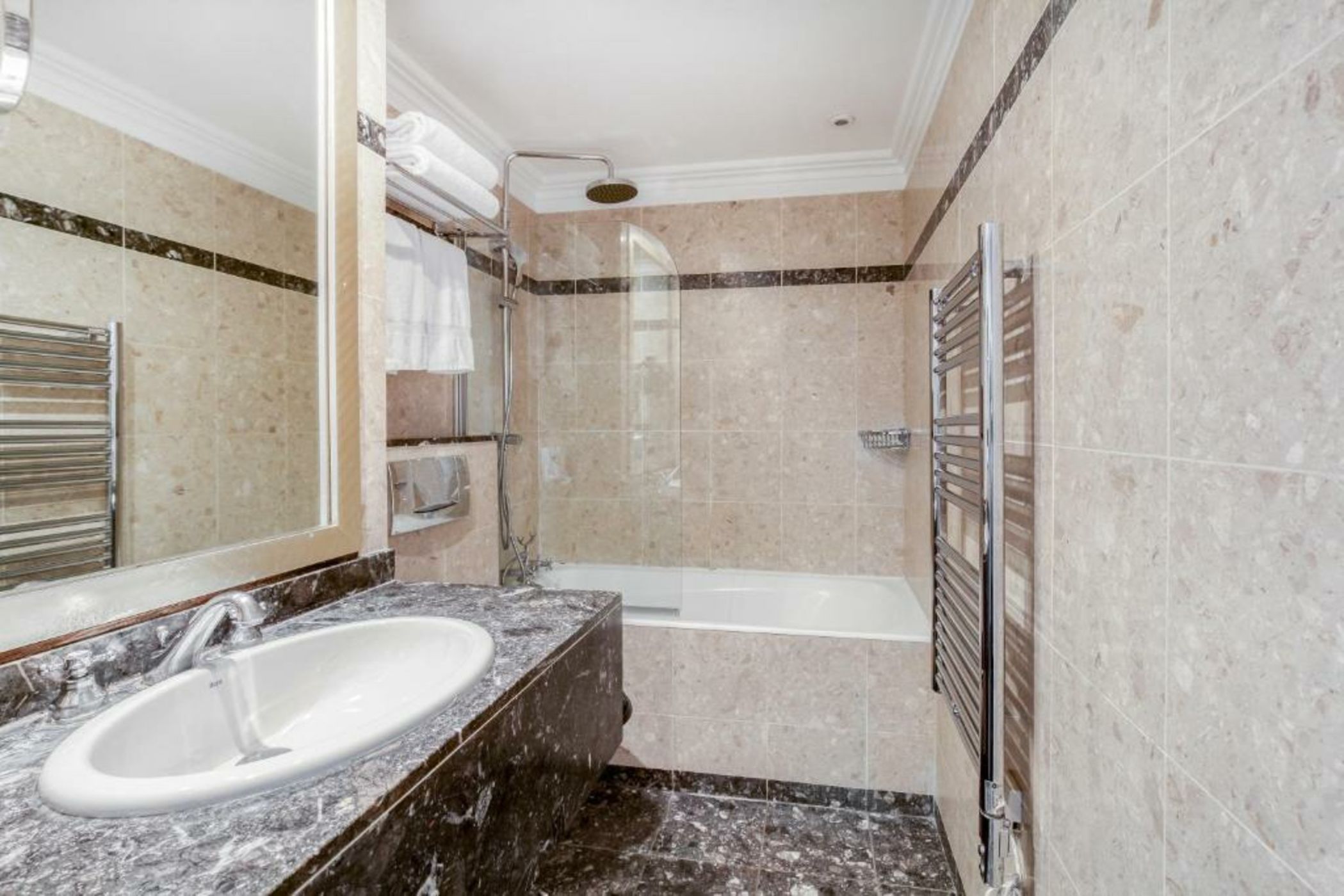 Chalgrin Boutique Hotel