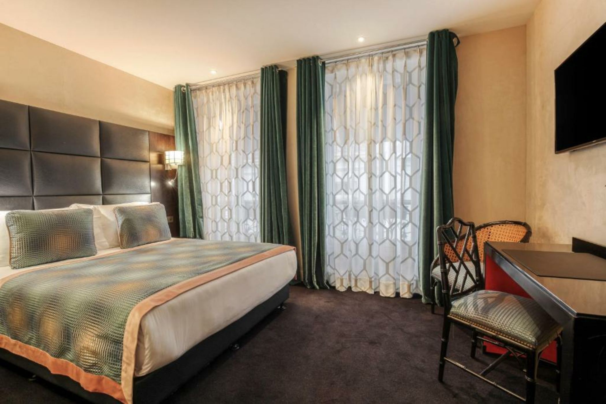 Chalgrin Boutique Hotel