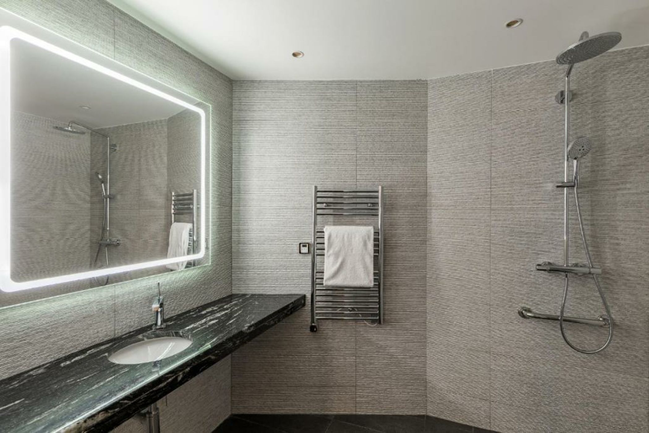 Chalgrin Boutique Hotel