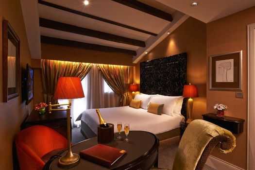 The Scarlet Singapore