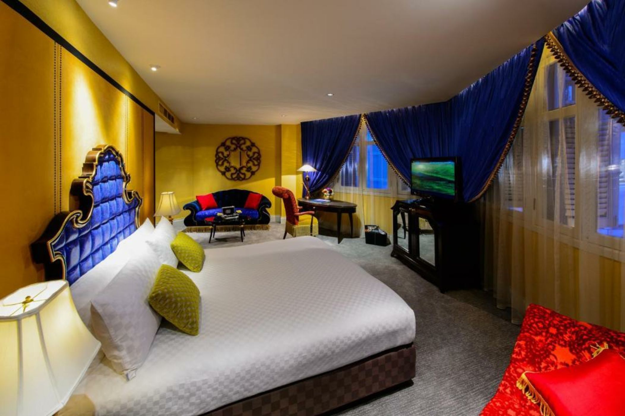 The Scarlet Singapore