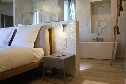 Les Suites Massena