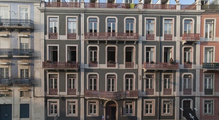 Lisbon Cheese & Wine Suites