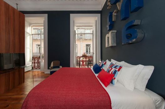 Lisbon Cheese & Wine Suites