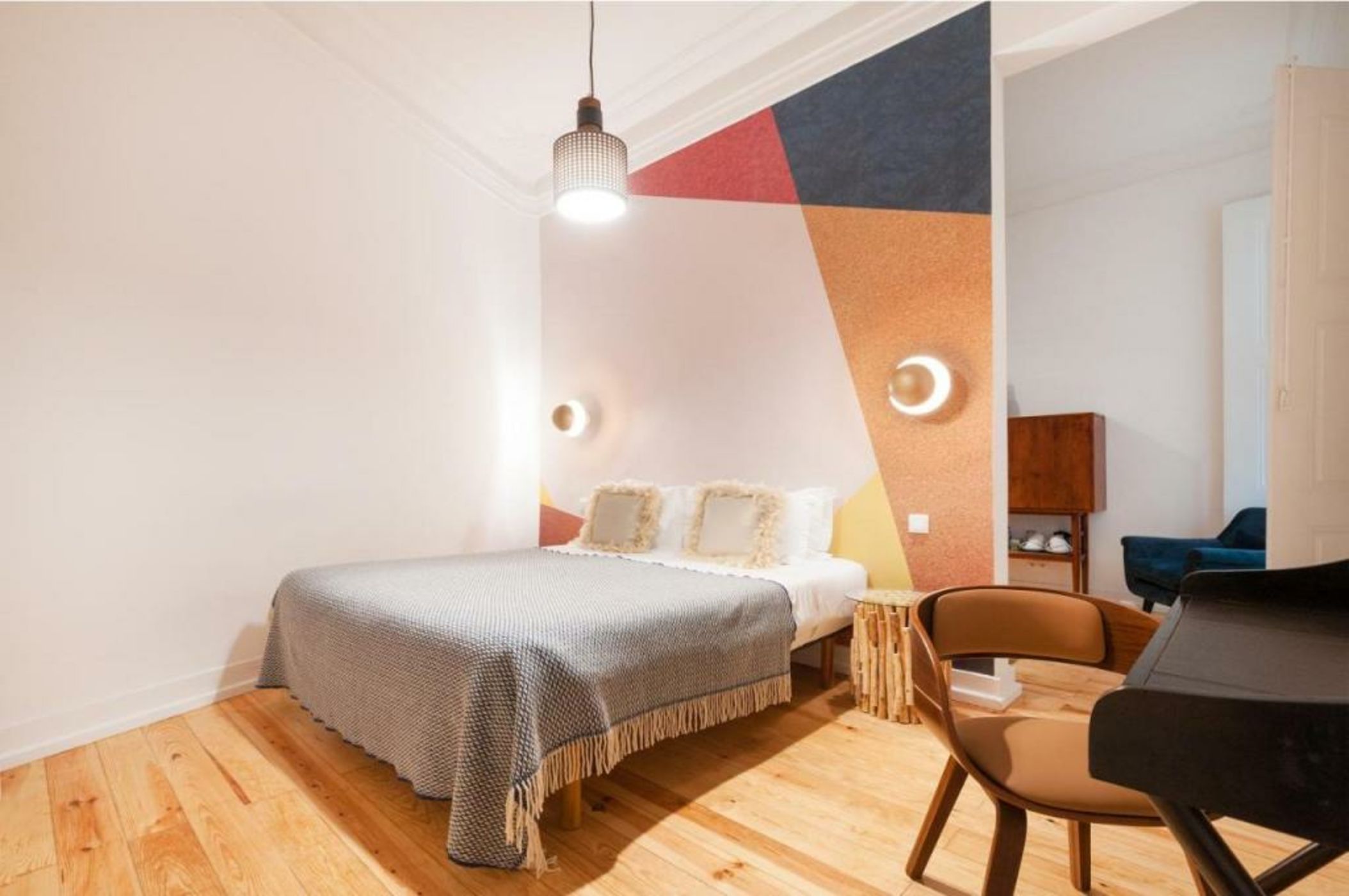 Lisbon Cheese & Wine Suites