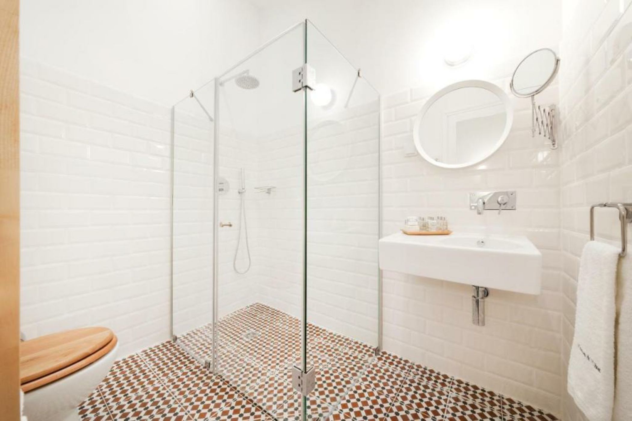 Lisbon Cheese & Wine Suites