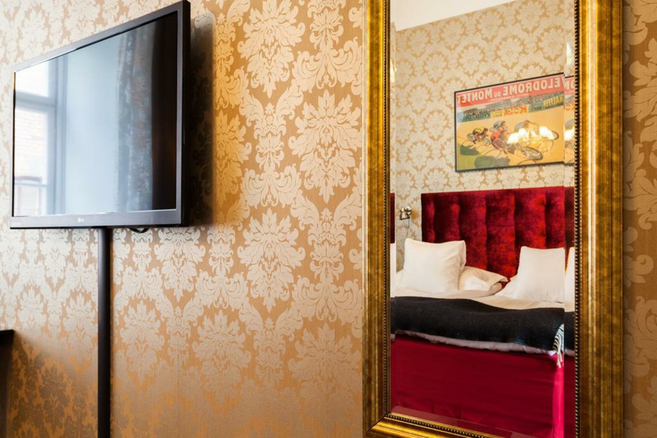 NOFO Hotel; BW Premier Collection