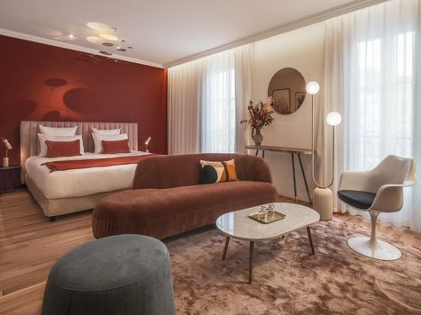 Seven Hotel