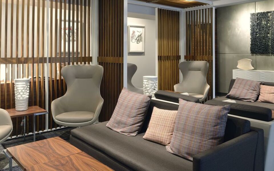 Ac Hotel By Marriott Mille Prado Velodrome A Design Boutique Ac Hotel By Marriott Mille Vélodrome