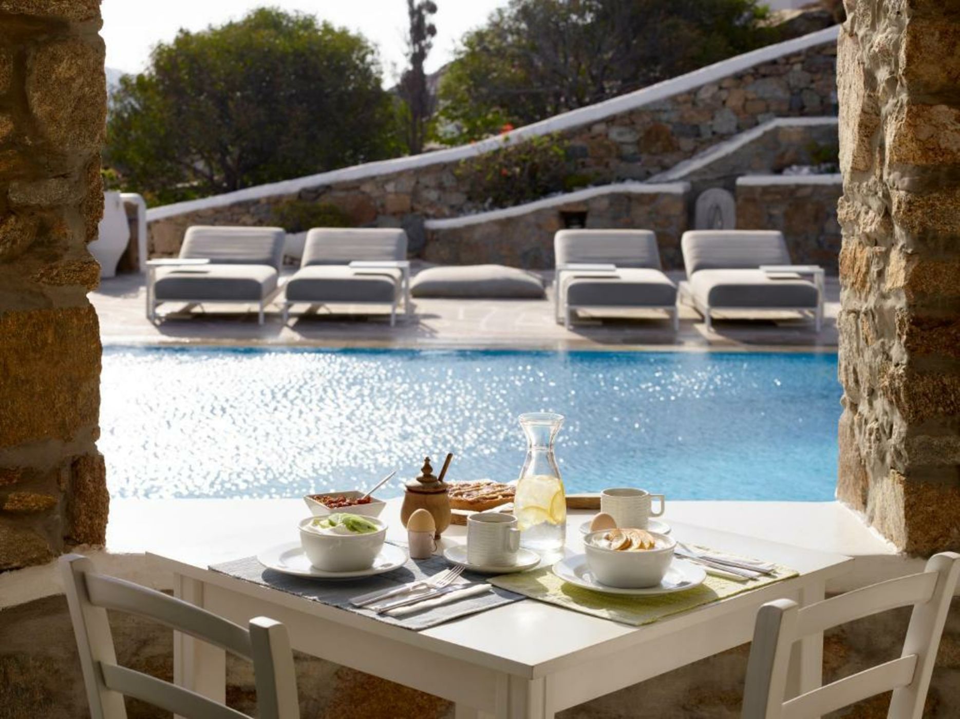 Leonis Summer Houses