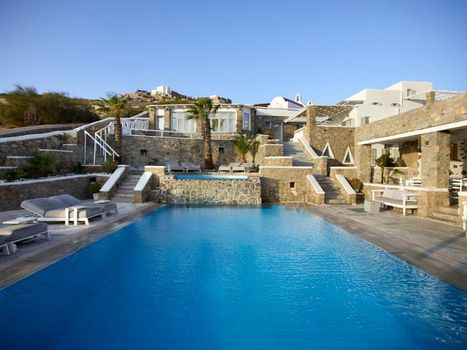 Leonis Summer Houses