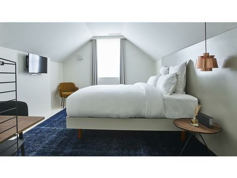 9Hotel Sablon
