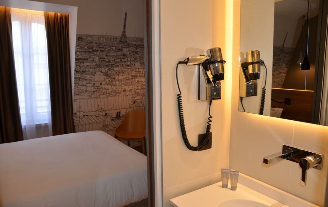 CLER HOTEL - Updated 2023 Prices & Reviews (Paris, France)