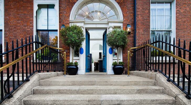 Cliff Townhouse