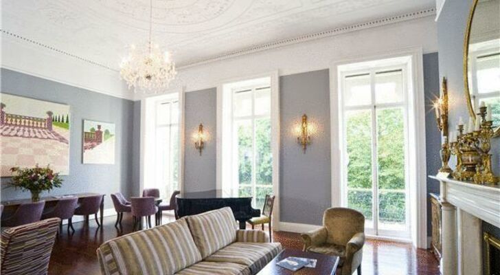 Cliff Townhouse