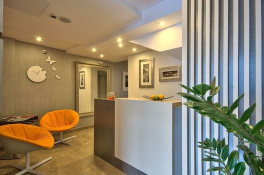 Jules Suites