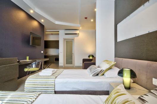 Jules Suites