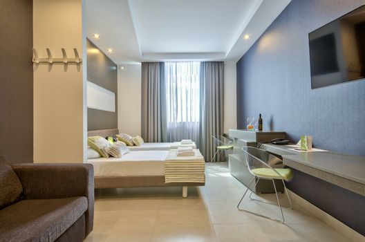 Jules Suites