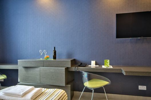 Jules Suites