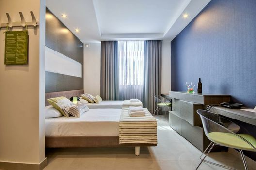Jules Suites