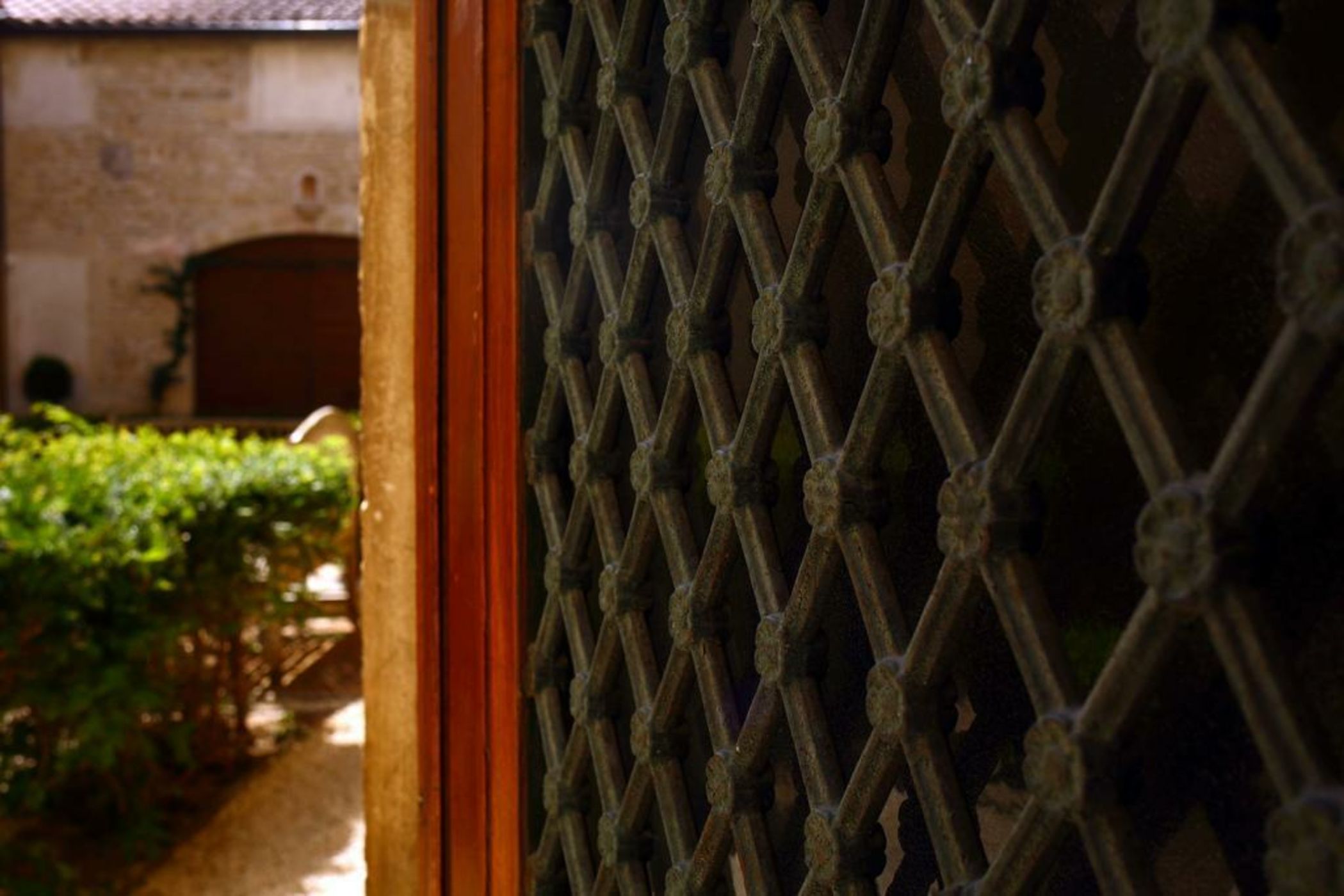 41 Maufoux By Bruno Colin