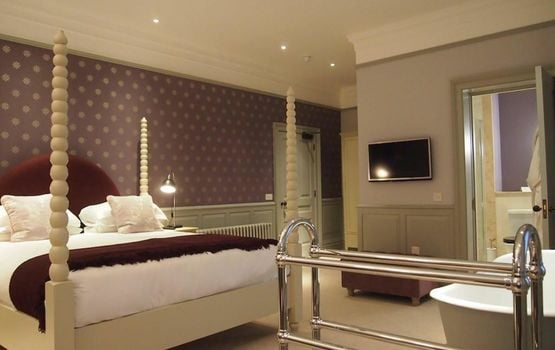 Houndgate Townhouse