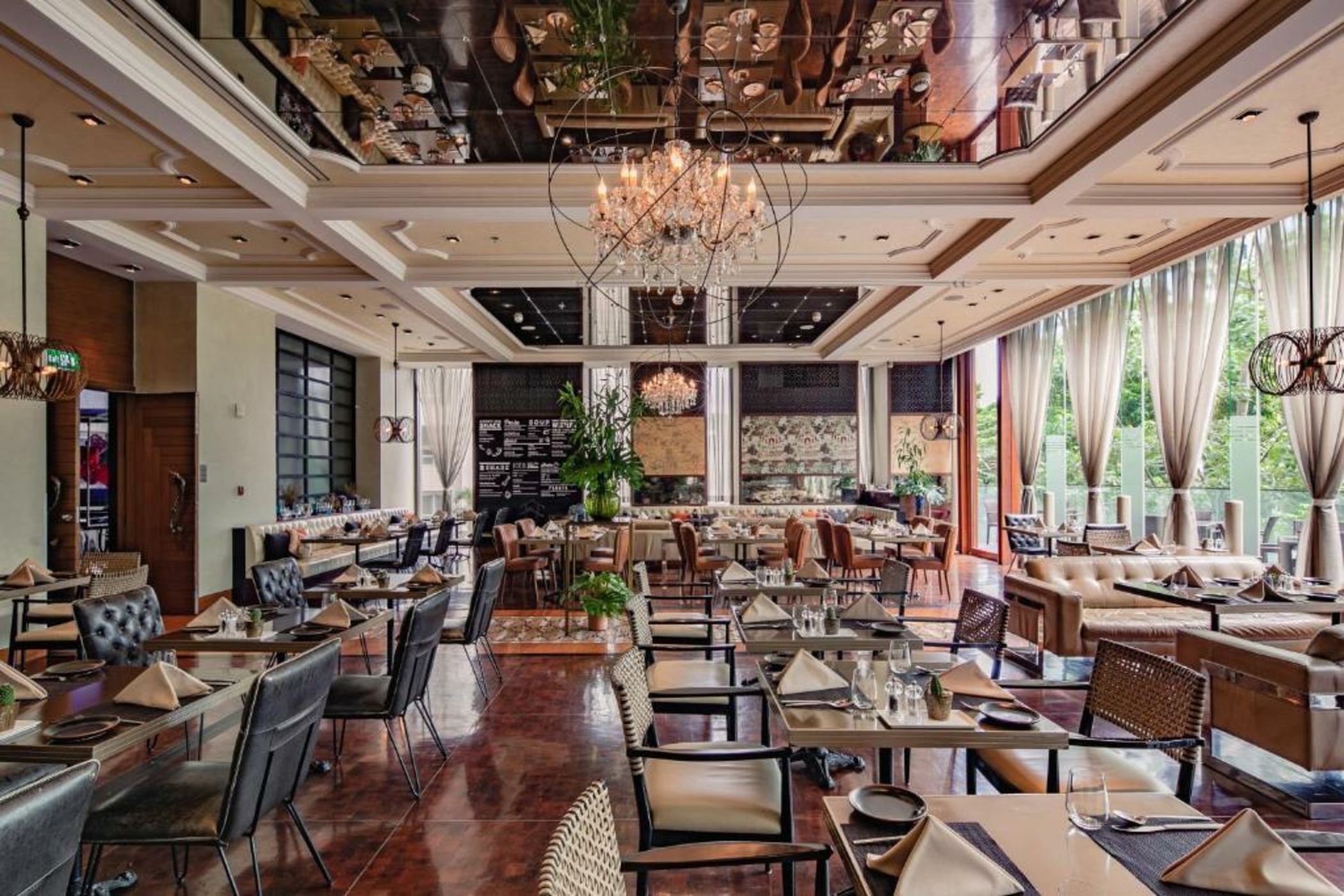 Hotel Indigo Bangkok Wireless Road, an IHG Hotel