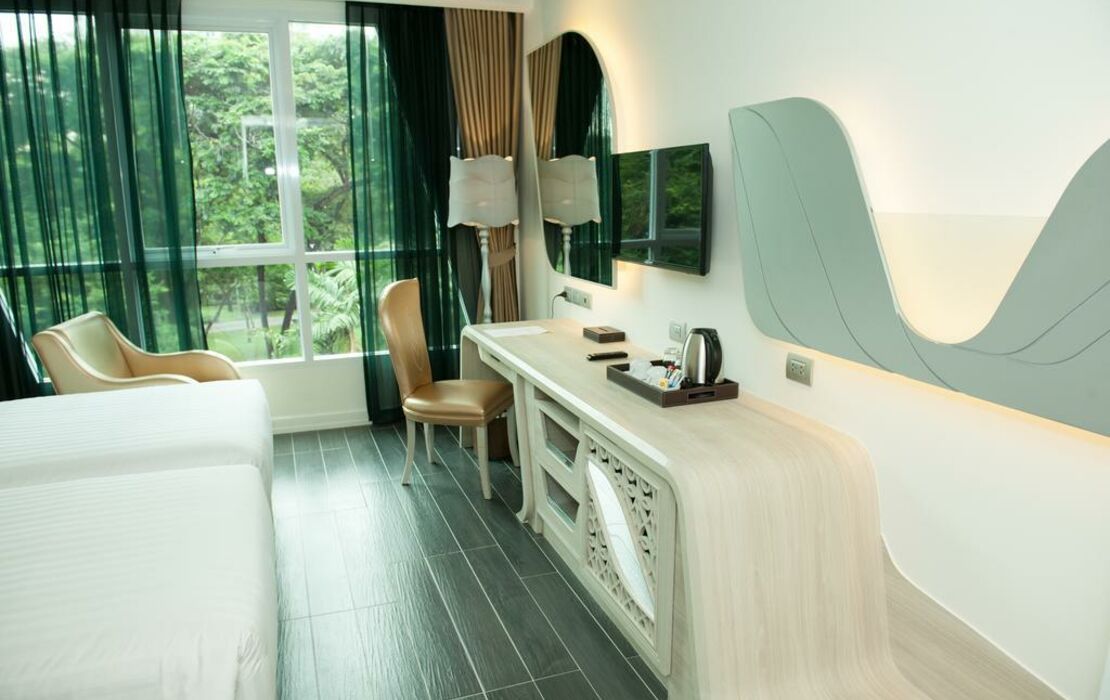 Le Tada Parkview Hotel