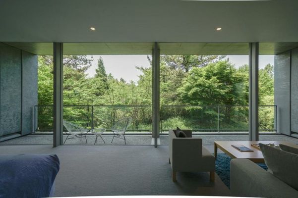 SETOUCHI RETREAT AONAGI by Onko Chishin