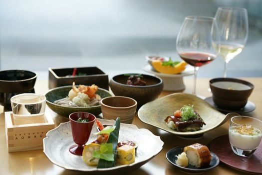 SETOUCHI RETREAT by Onko Chishin