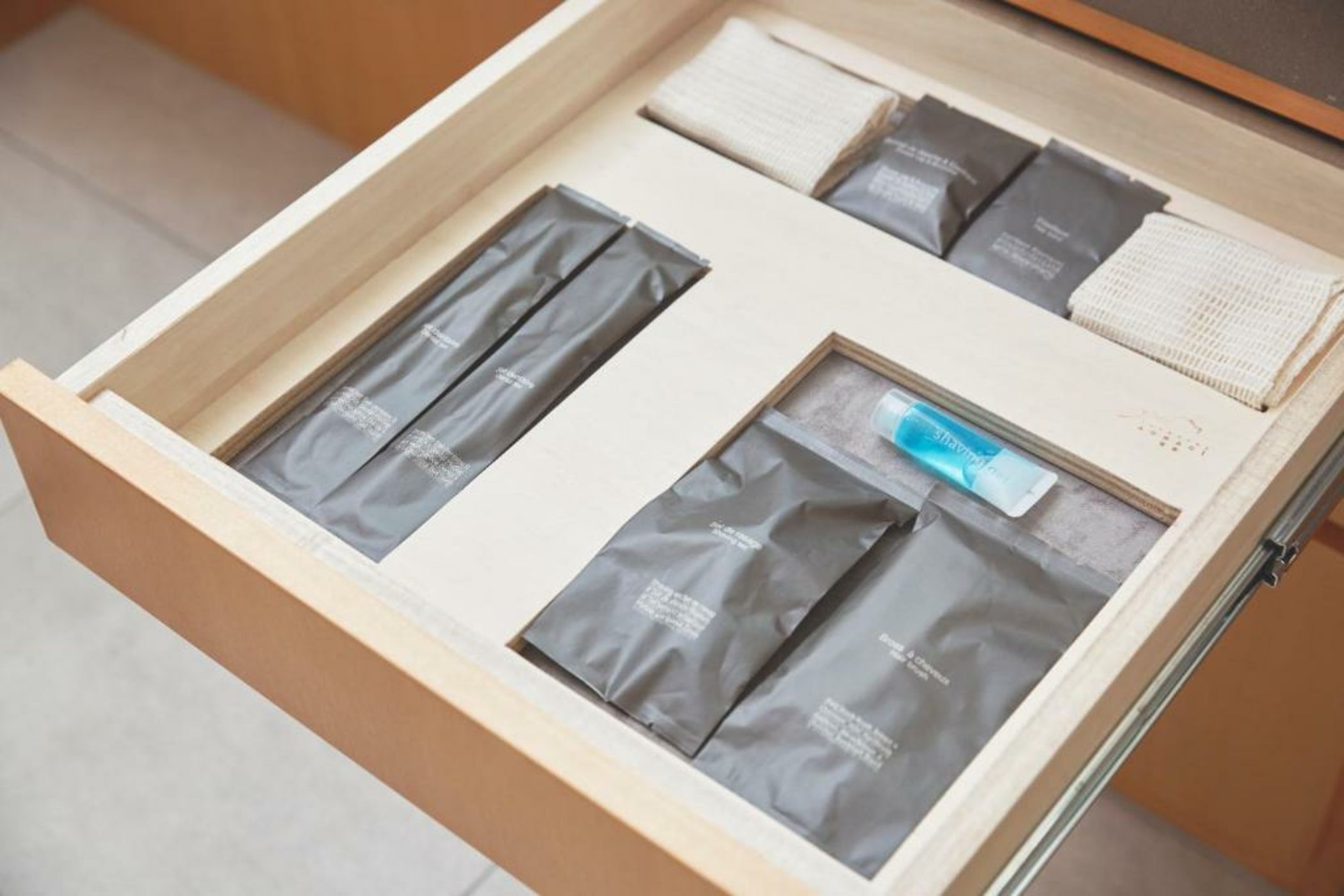 SETOUCHI RETREAT by Onko Chishin