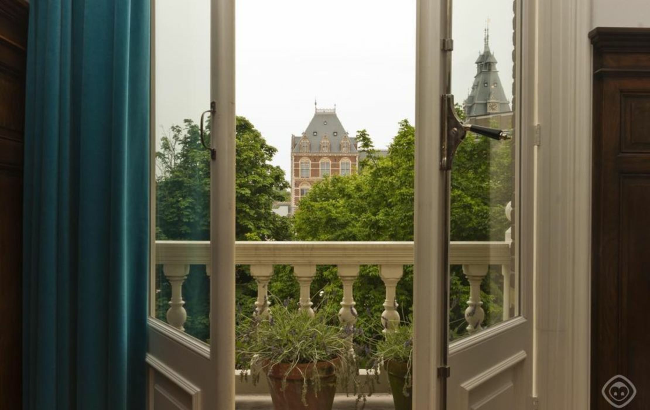 Museum City Centre Apartment