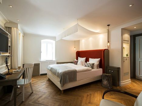 La Maison Hotel