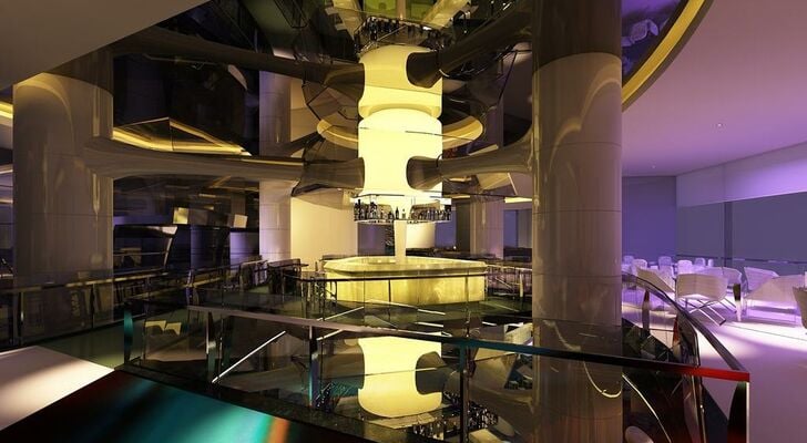 V Hotel Dubai, Curio Collection by Hilton