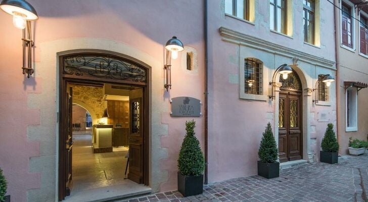 Serenissima Boutique Hotel