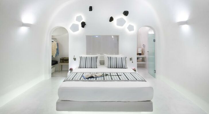Maregio Suites