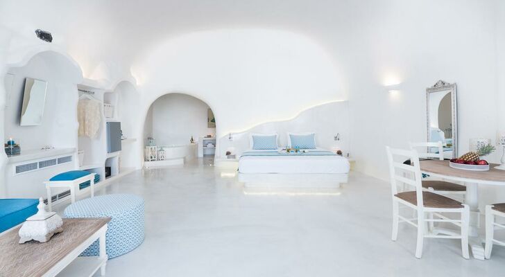 Maregio Suites