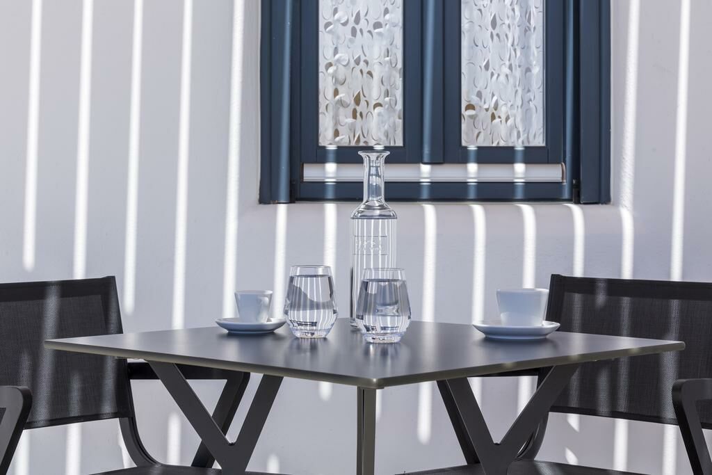Elea Resort S Only A Design Boutique Hotel Santorini Greece Elea Pool Suite With Private And Sea View